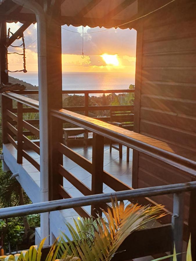 Villa entre mer et montagne Deshaies Exteriör bild